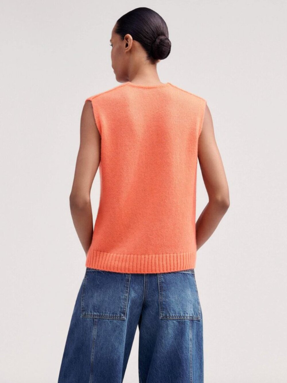 NWT ME+EM Merino Cashmere Silk V Neck Vest (Neon Peach) - Medium - Picture 2 of 9